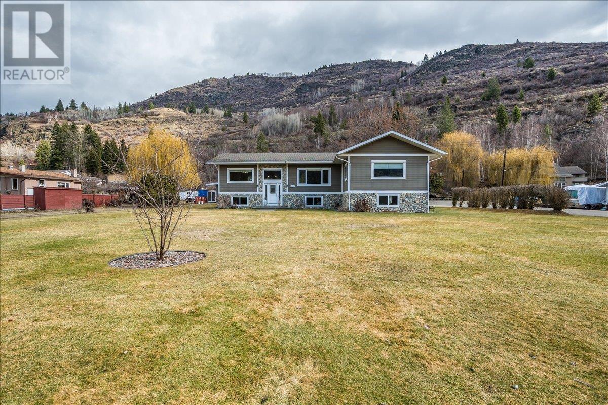 8480 Highway 22a, Trail, British Columbia  V1R 4W8 - Photo 72 - 10340482