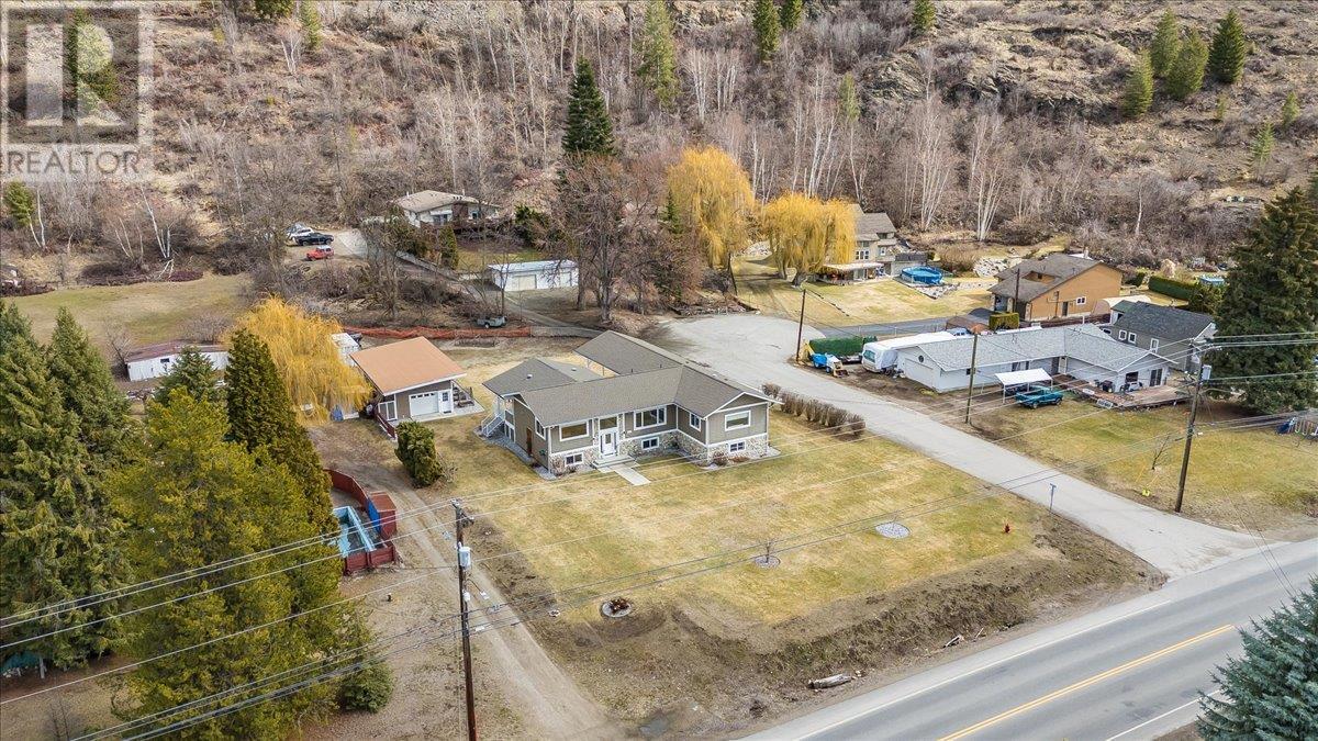 8480 Highway 22a, Trail, British Columbia  V1R 4W8 - Photo 75 - 10340482
