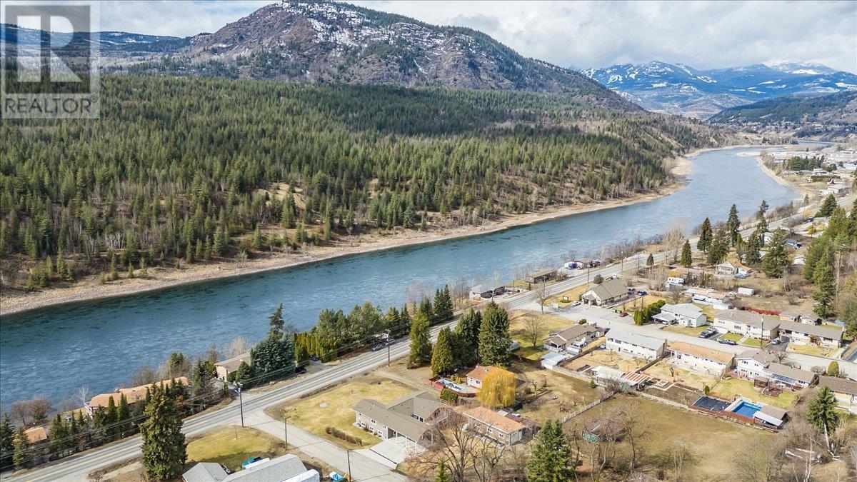 8480 Highway 22a, Trail, British Columbia  V1R 4W8 - Photo 77 - 10340482