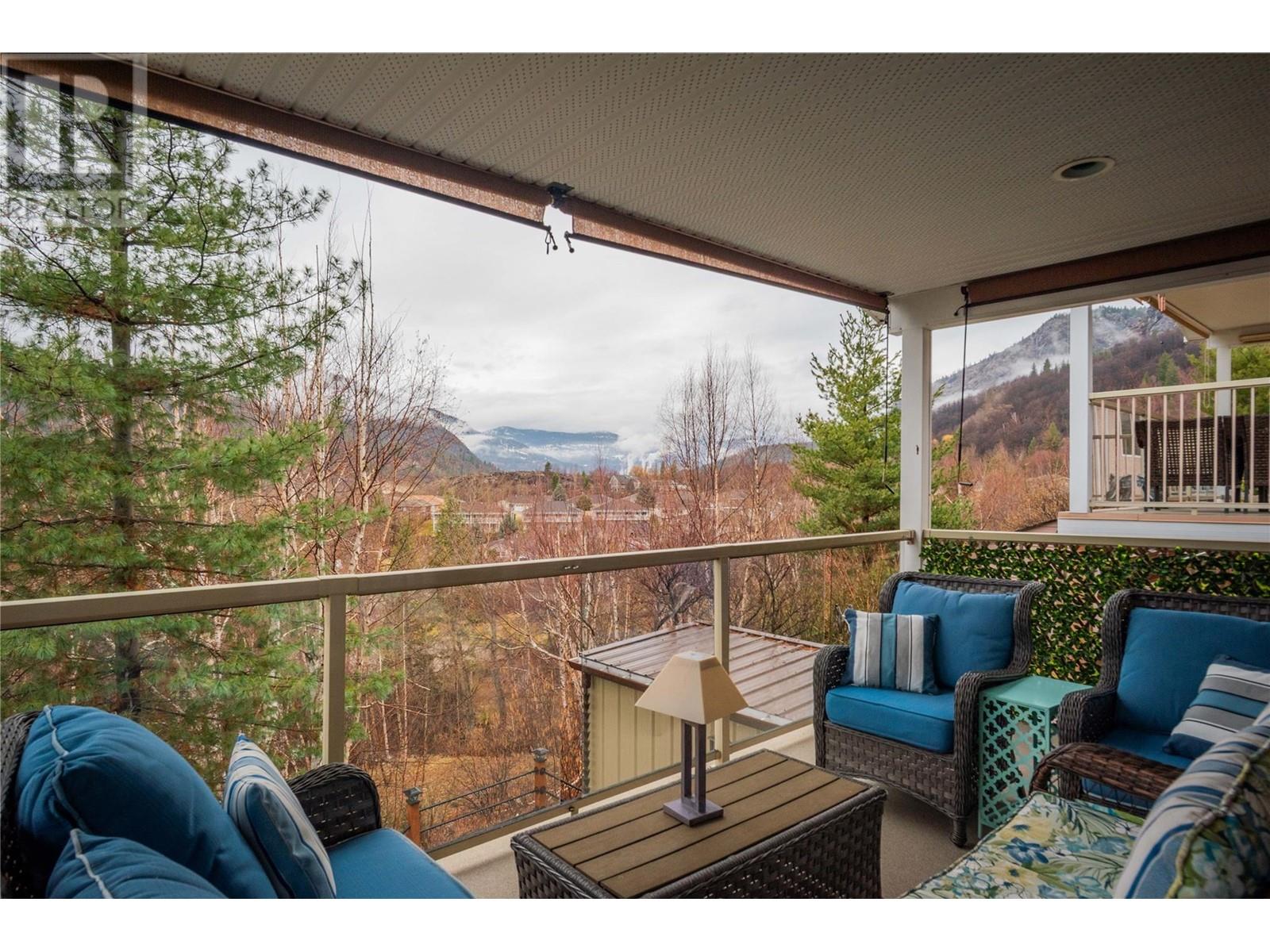 8102 Birchwood Drive, Trail, British Columbia  V1R 4Y3 - Photo 43 - 10340603