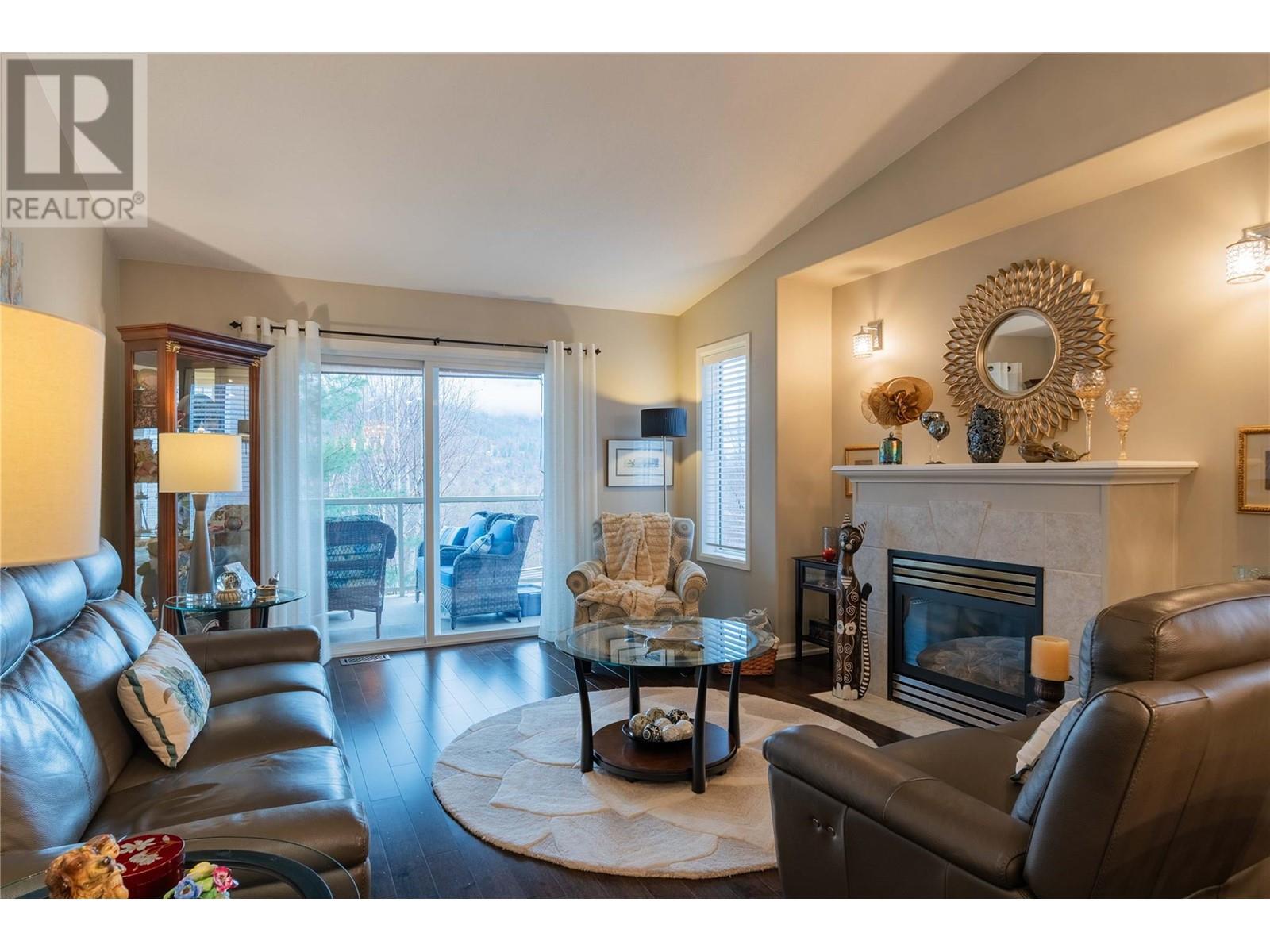 8102 Birchwood Drive, Trail, British Columbia  V1R 4Y3 - Photo 8 - 10340603
