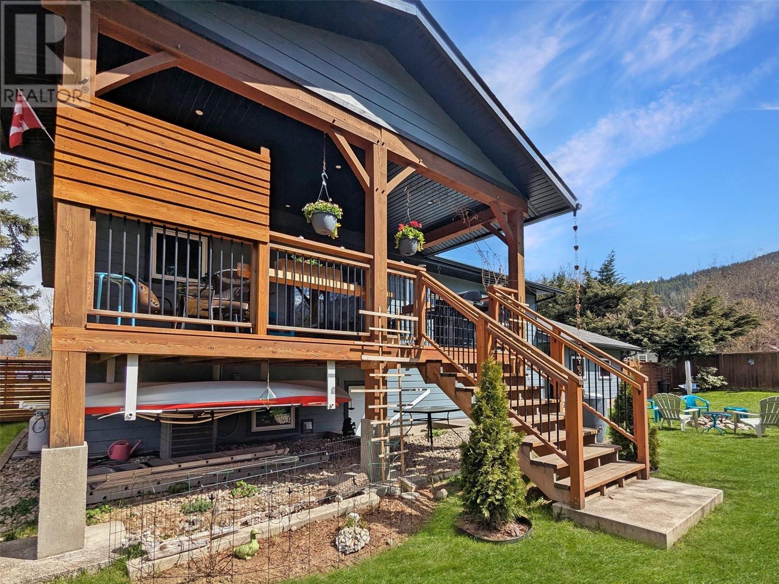 303 Delany Avenue, Slocan, British Columbia  V0G 2C0 - Photo 40 - 10341059