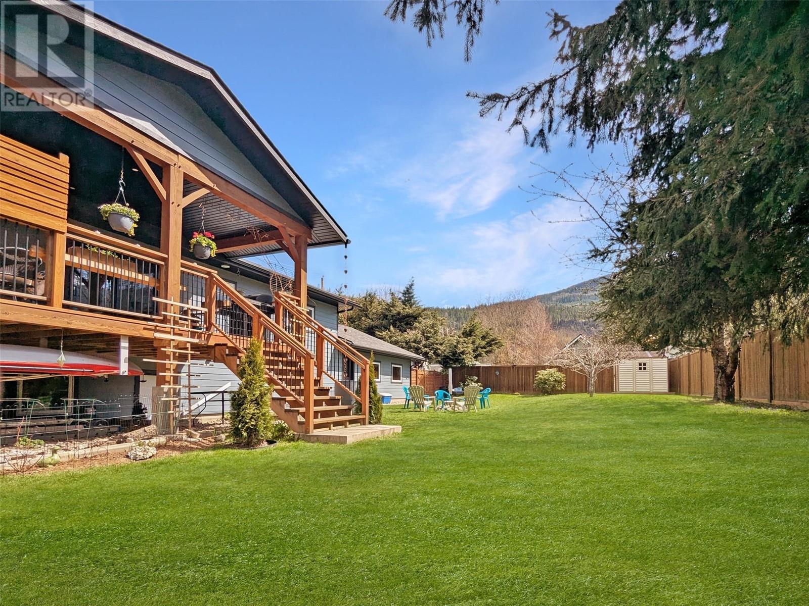 303 Delany Avenue, Slocan, British Columbia  V0G 2C0 - Photo 43 - 10341059