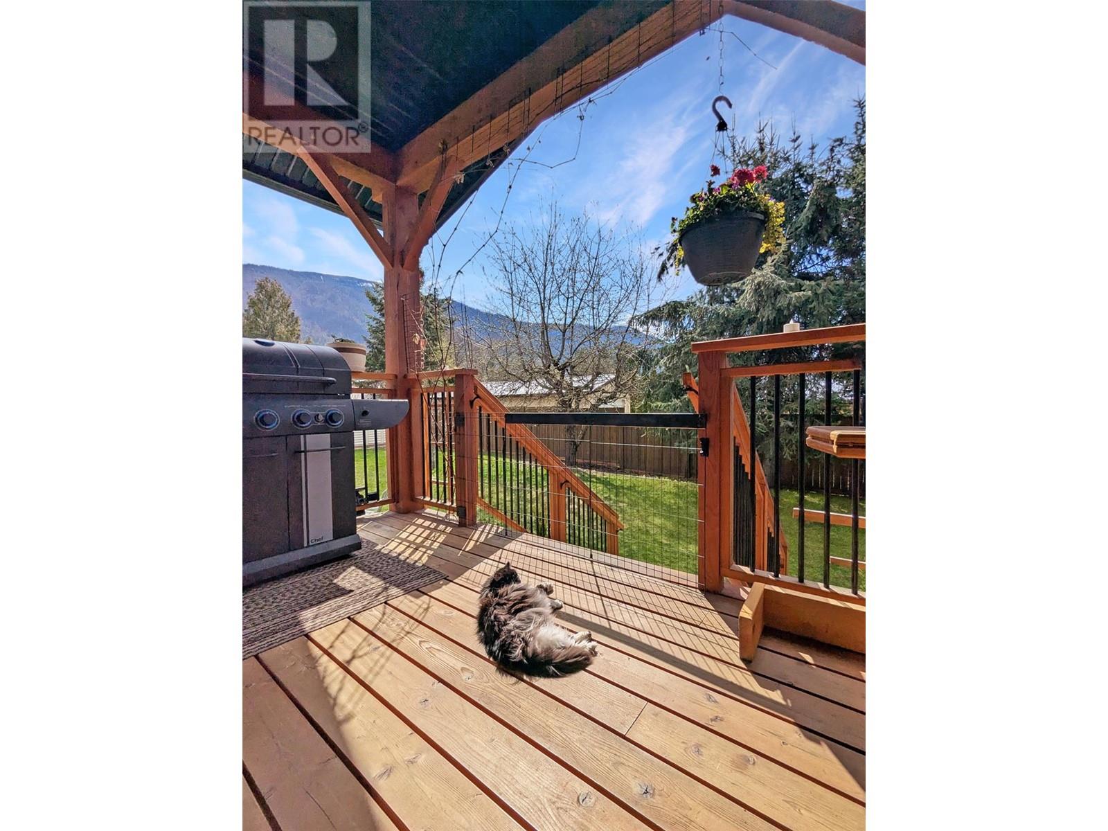 303 Delany Avenue, Slocan, British Columbia  V0G 2C0 - Photo 44 - 10341059