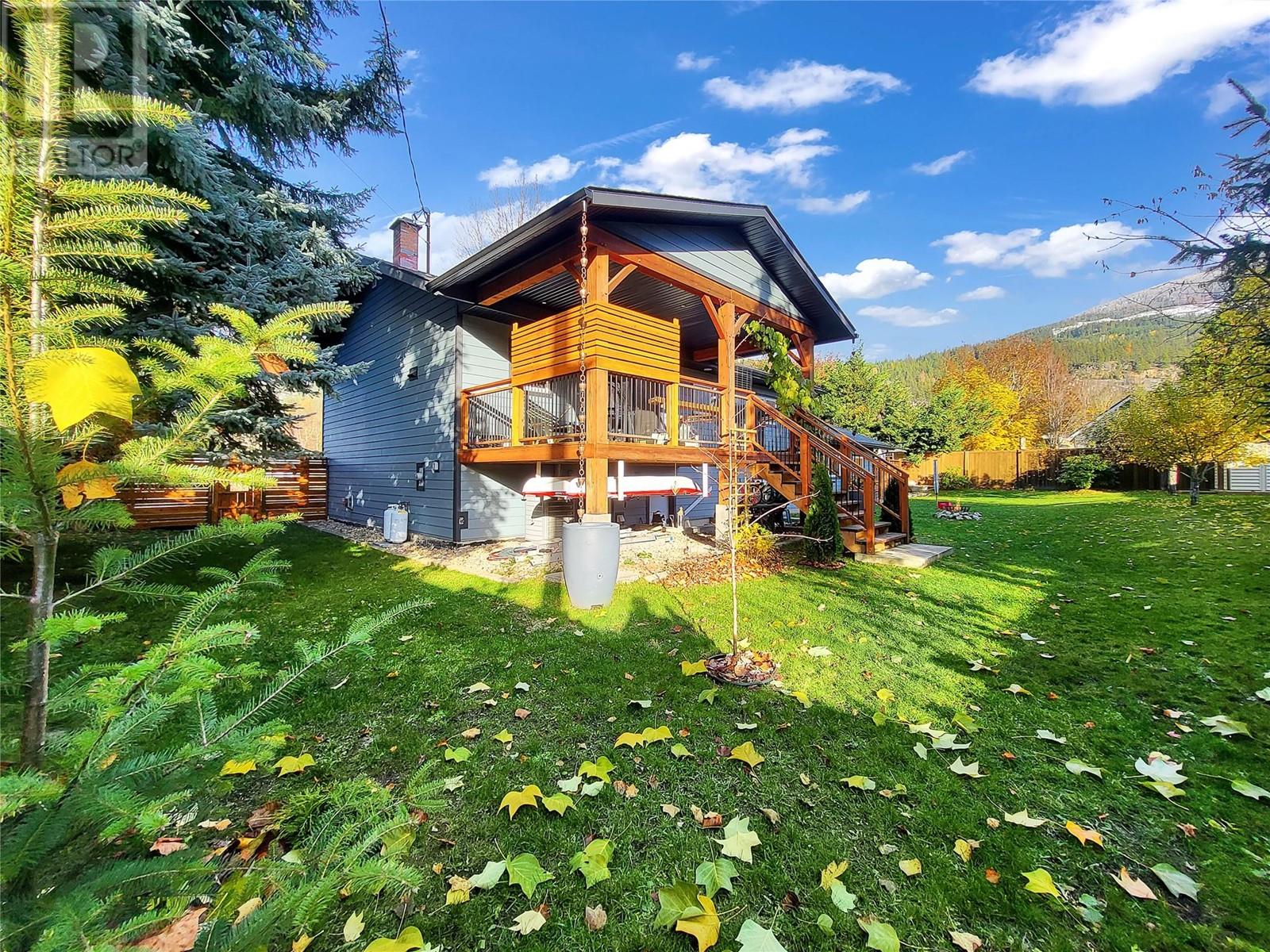 303 Delany Avenue, Slocan, British Columbia  V0G 2C0 - Photo 5 - 10341059