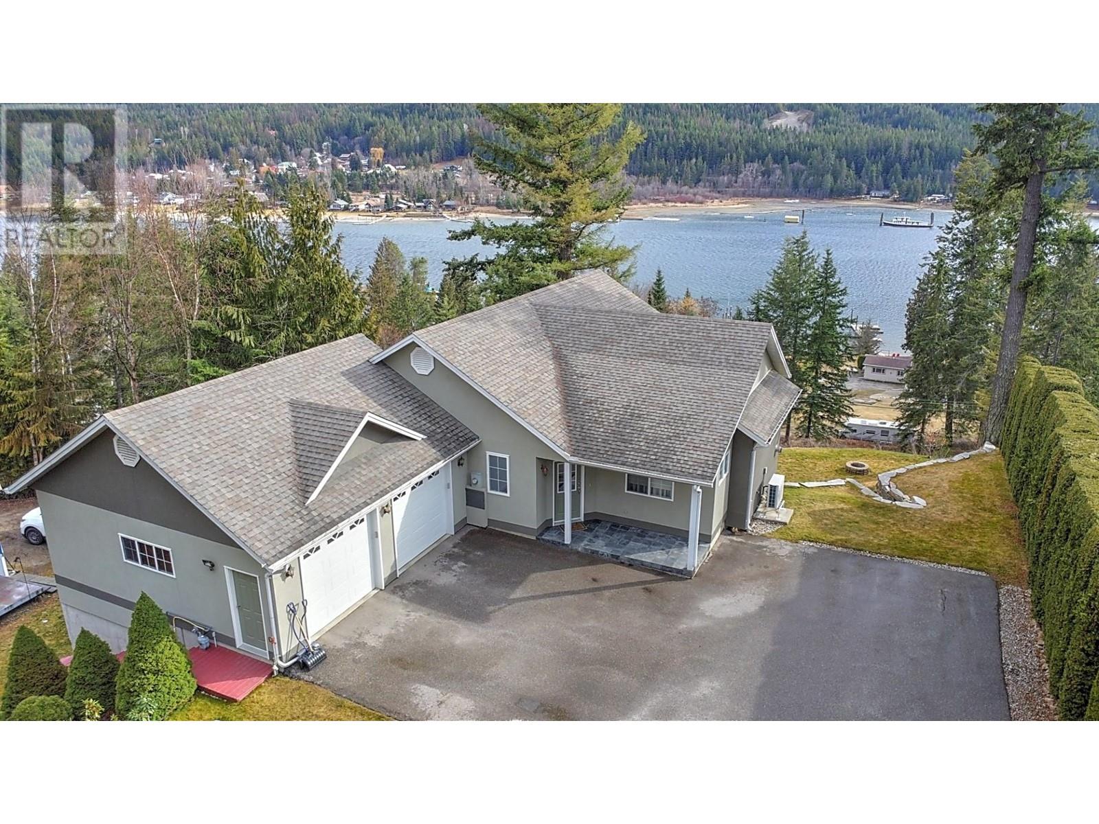 408 Balfour Heights Road, Balfour, British Columbia  V0G 1C0 - Photo 2 - 10341132