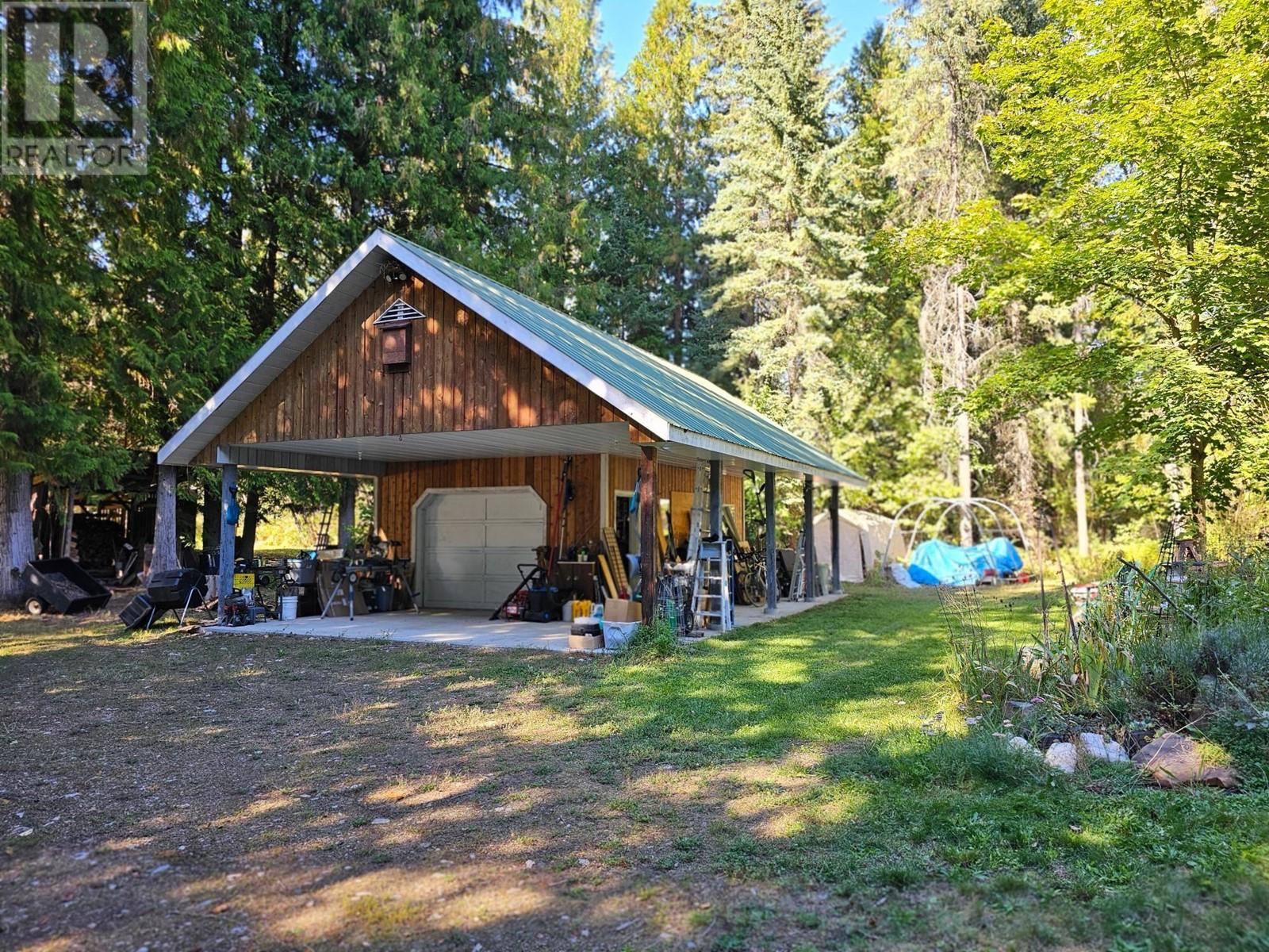 5598 Minart Road, Winlaw, British Columbia  V0G 2J0 - Photo 32 - 10341171