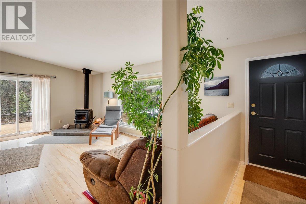 304 Hubscher Road, Fruitvale, British Columbia  V0G 1L1 - Photo 38 - 10339674