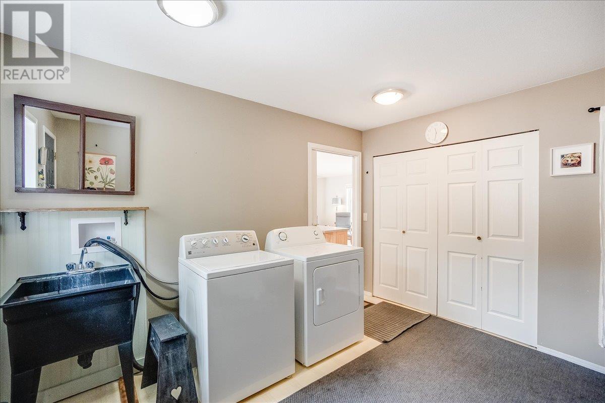 304 Hubscher Road, Fruitvale, British Columbia  V0G 1L1 - Photo 40 - 10339674