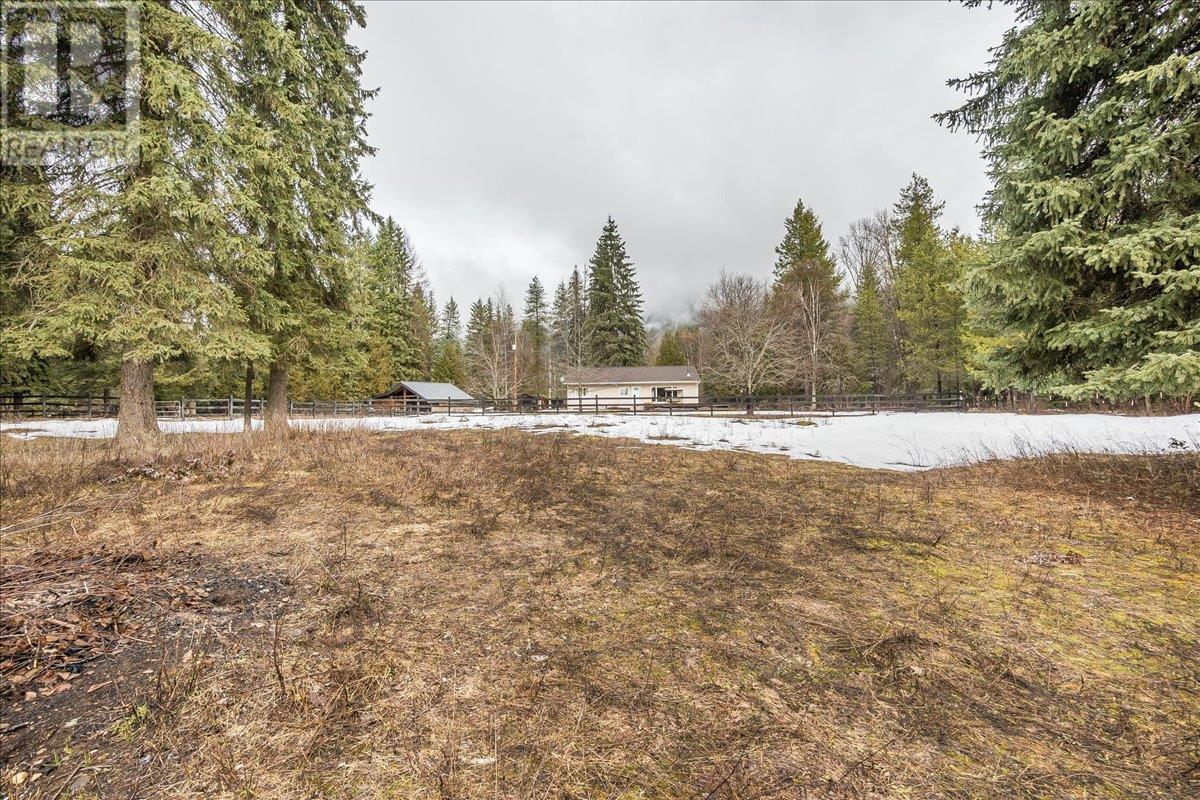 304 Hubscher Road, Fruitvale, British Columbia  V0G 1L1 - Photo 64 - 10339674