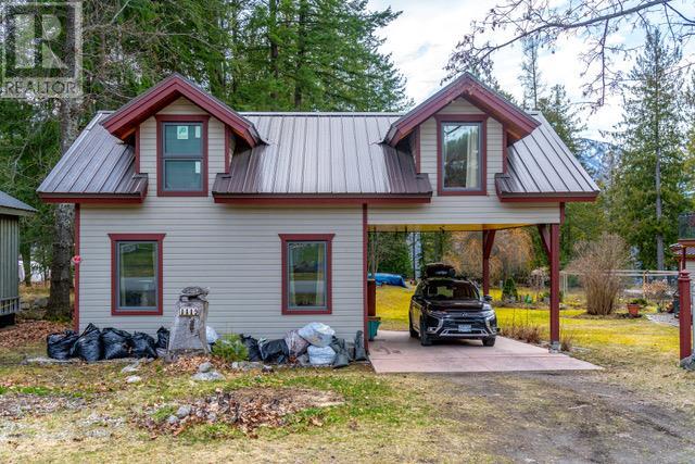 305 Bellevue Street, New Denver, British Columbia  V0G 1S0 - Photo 22 - 10341555