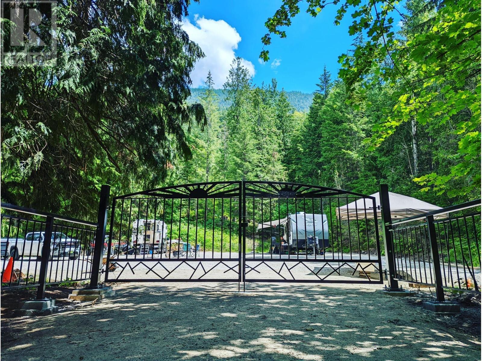 5345 Highway 6 Highway, Burton, British Columbia  V0G 1R0 - Photo 4 - 10341467