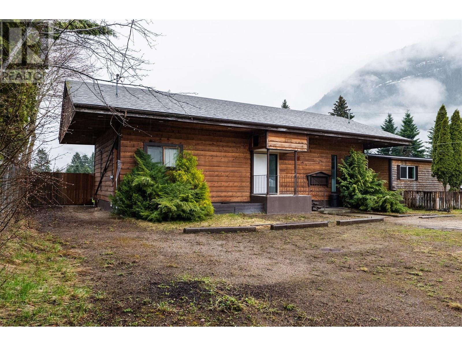 3118 Slocan Park Road, Slocan Park, British Columbia  V0G 2E0 - Photo 1 - 10341699