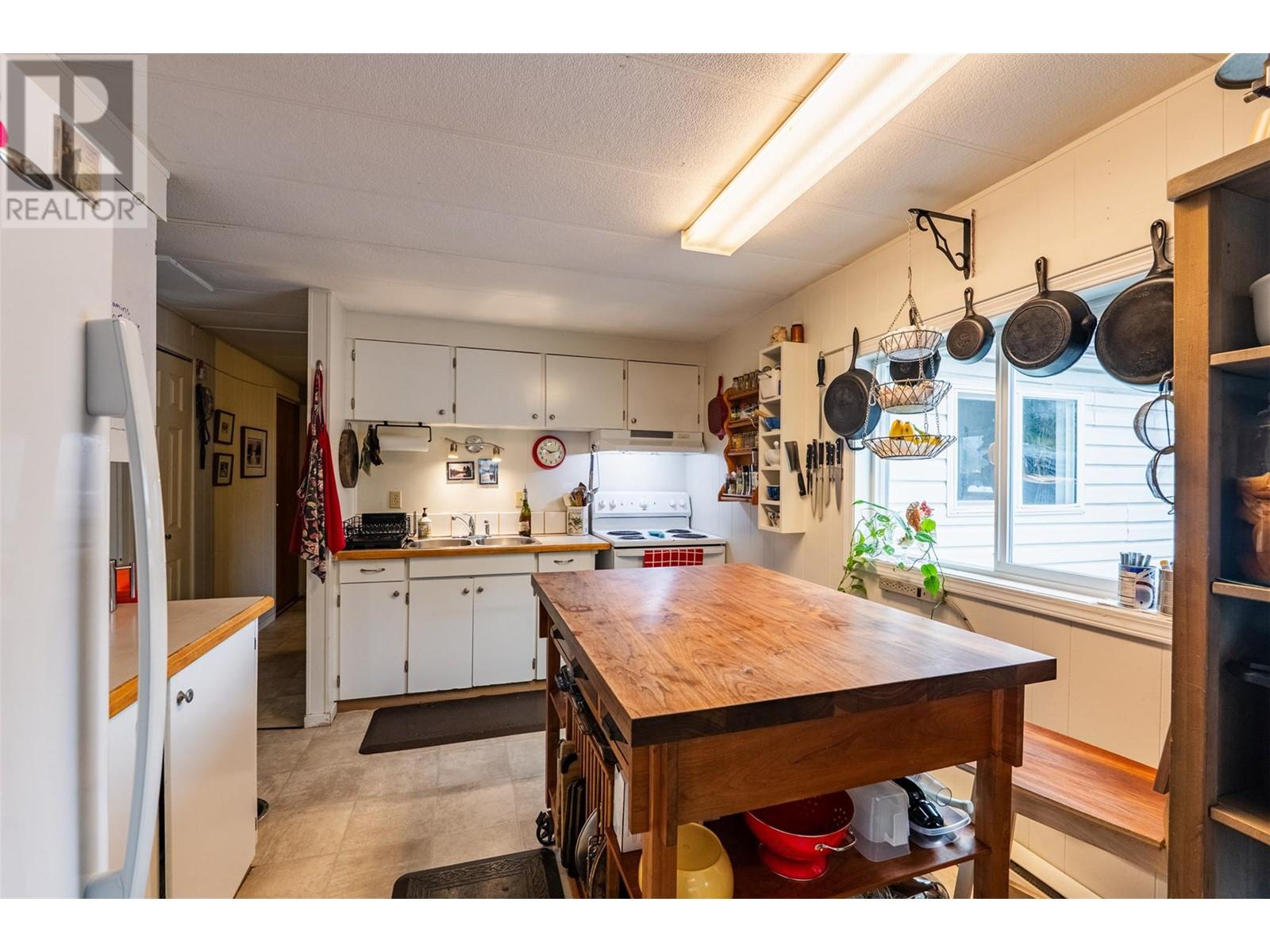 3118 Slocan Park Road, Slocan Park, British Columbia  V0G 2E0 - Photo 22 - 10341699