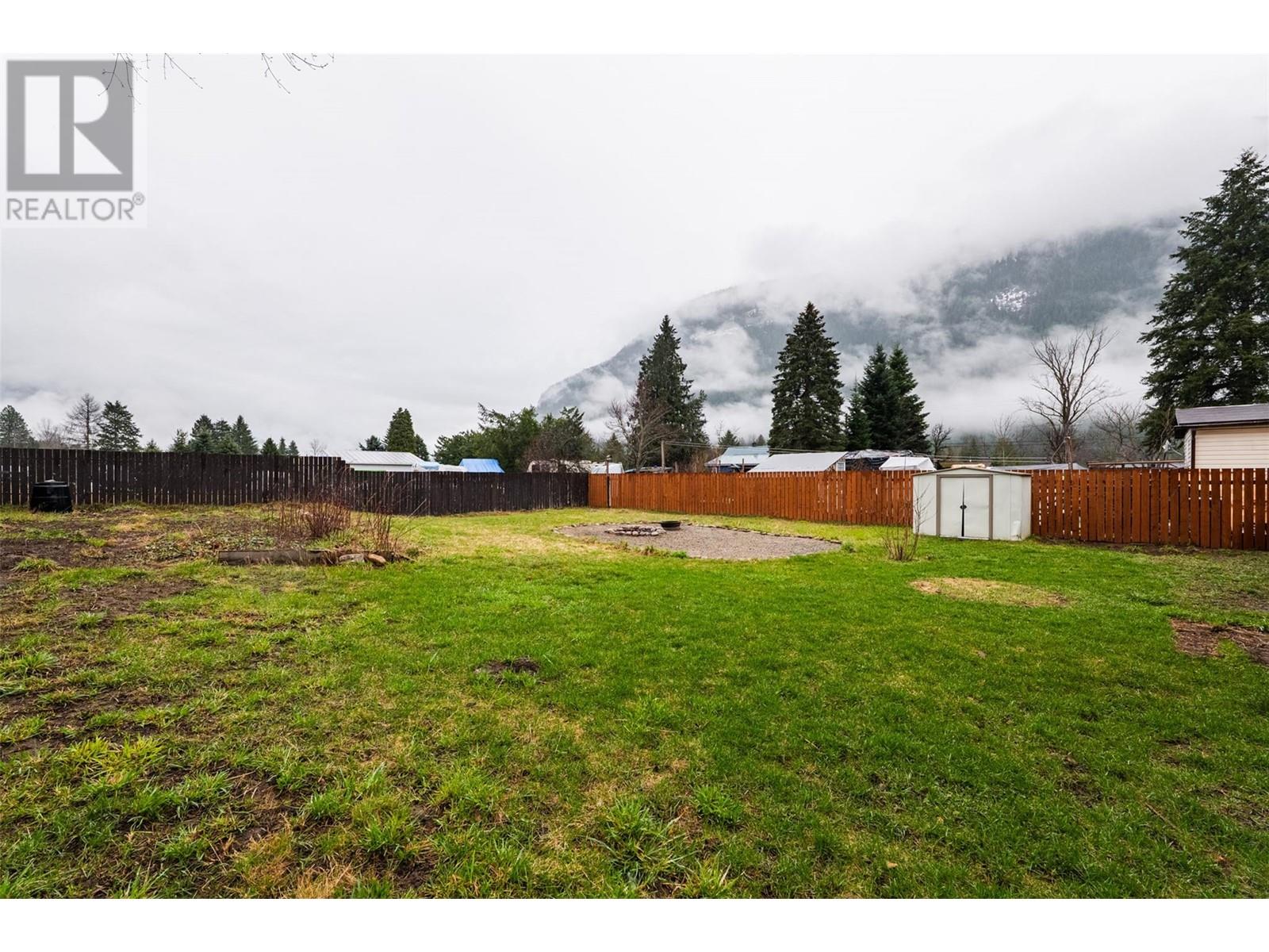 3118 Slocan Park Road, Slocan Park, British Columbia  V0G 2E0 - Photo 25 - 10341699