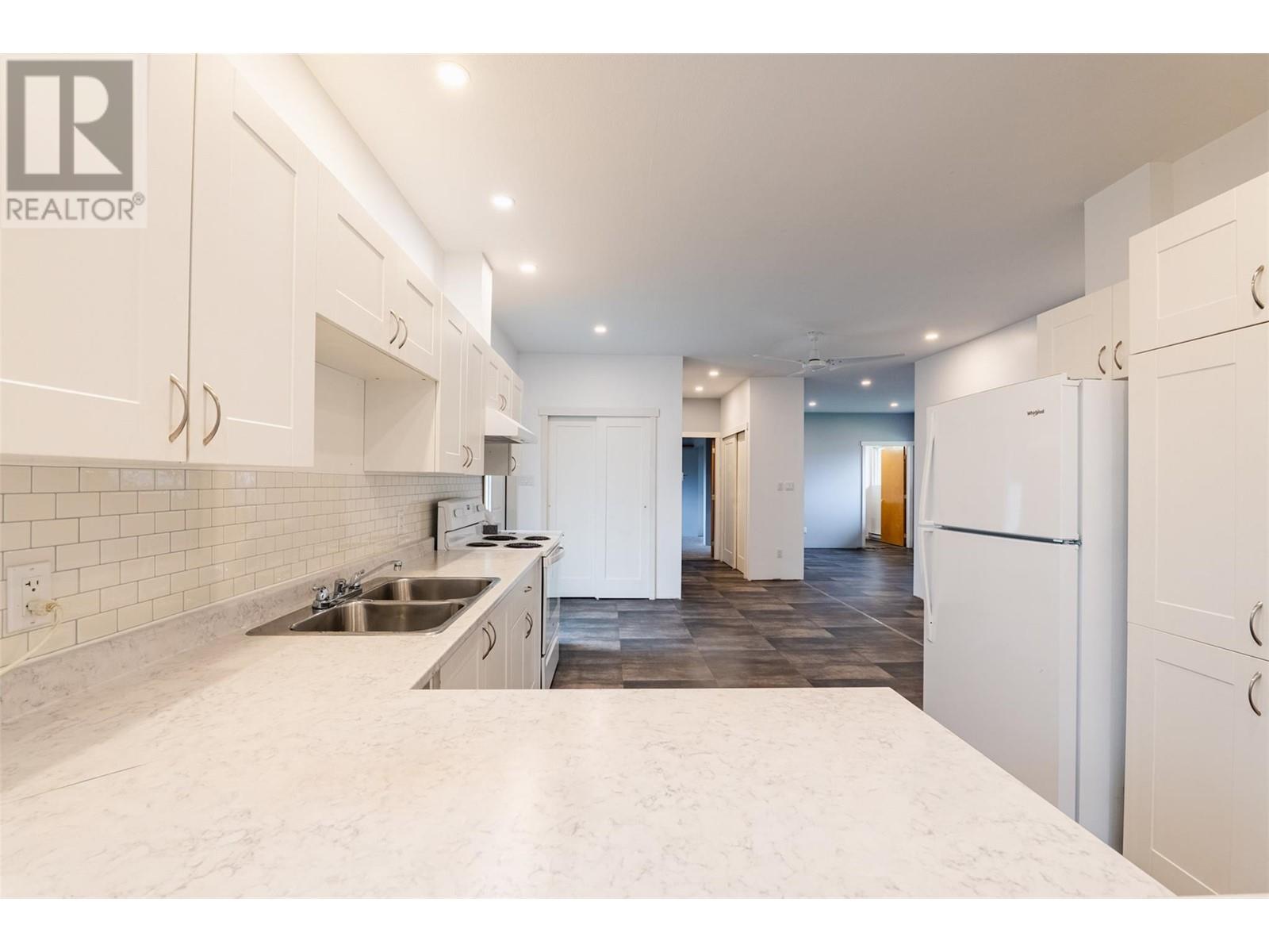 3118 Slocan Park Road, Slocan Park, British Columbia  V0G 2E0 - Photo 5 - 10341699