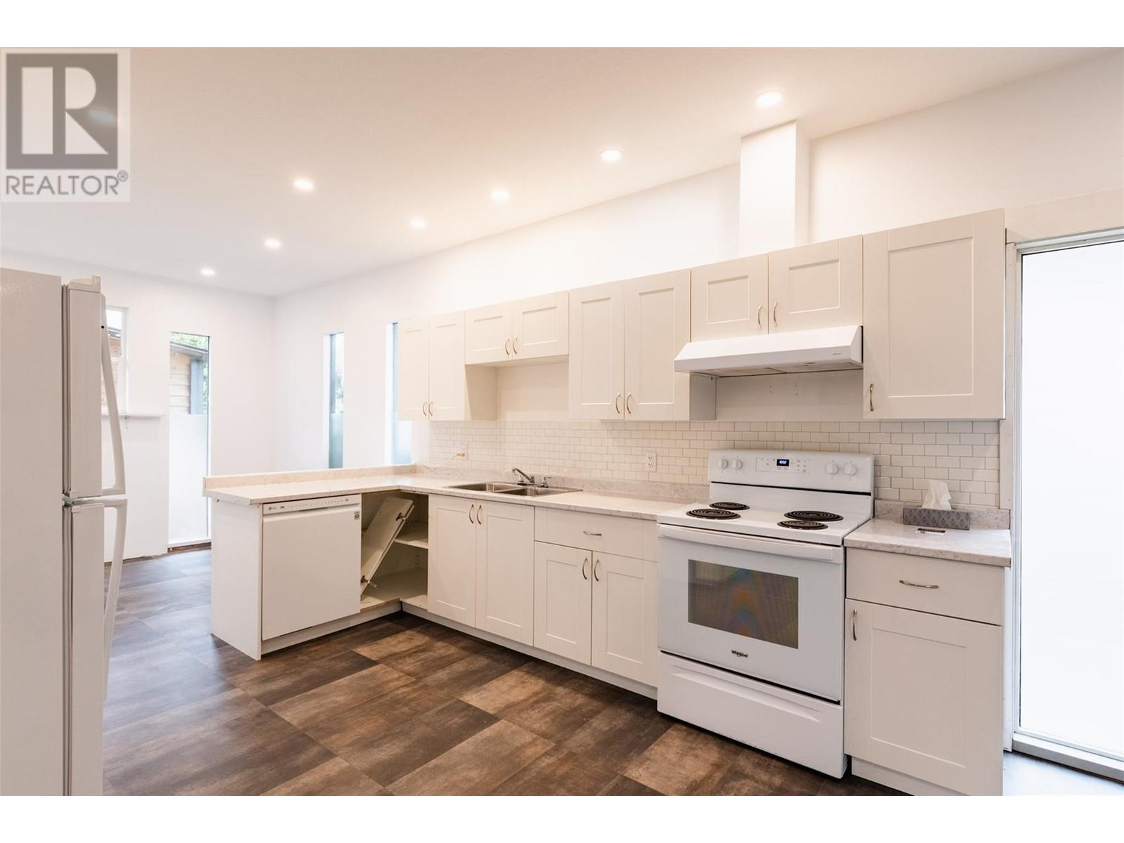 3118 Slocan Park Road, Slocan Park, British Columbia  V0G 2E0 - Photo 6 - 10341699