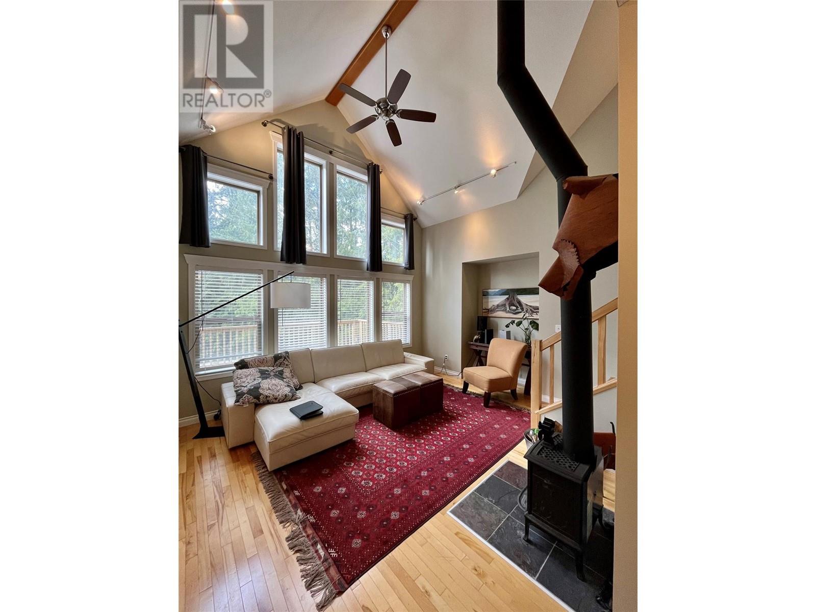424 Bayview Road, Nakusp, British Columbia  V0G 1R1 - Photo 13 - 10341386