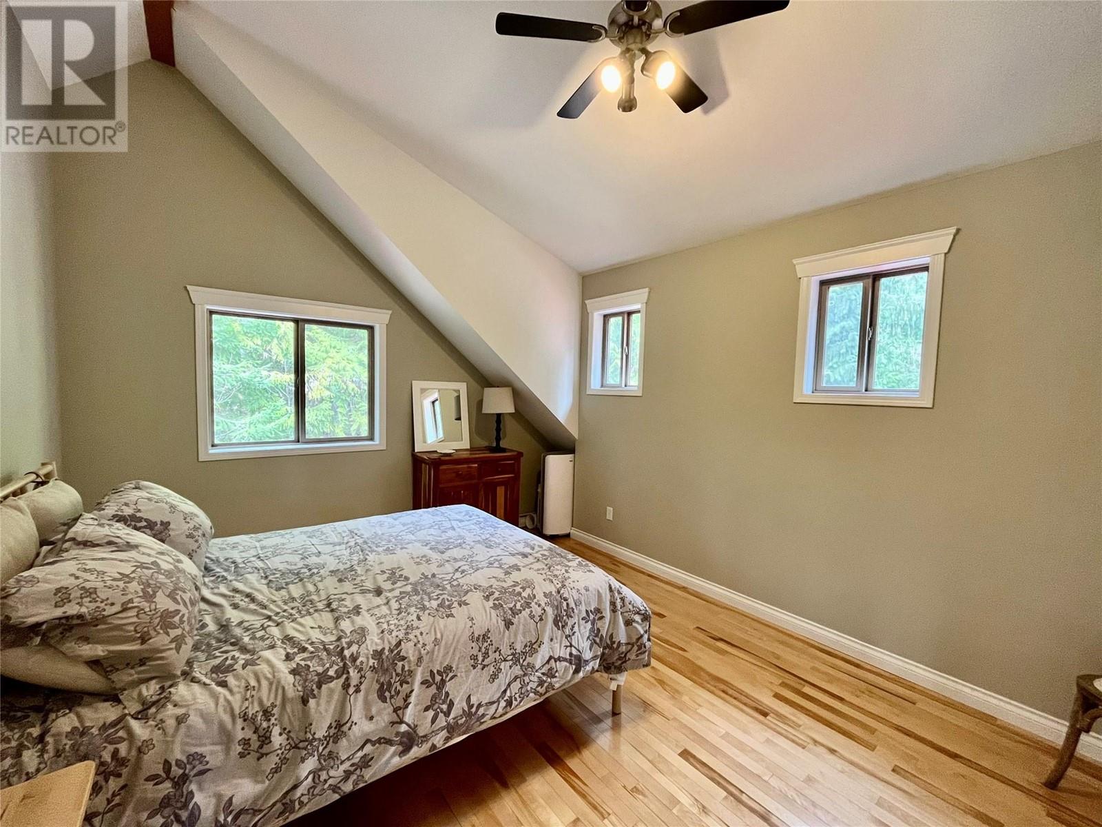424 Bayview Road, Nakusp, British Columbia  V0G 1R1 - Photo 19 - 10341386