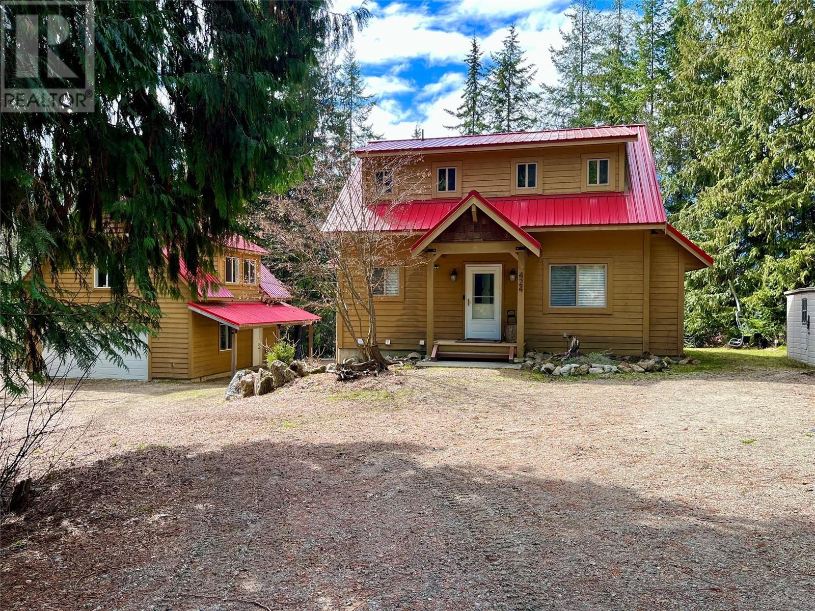 424 Bayview Road, Nakusp, British Columbia  V0G 1R1 - Photo 2 - 10341386