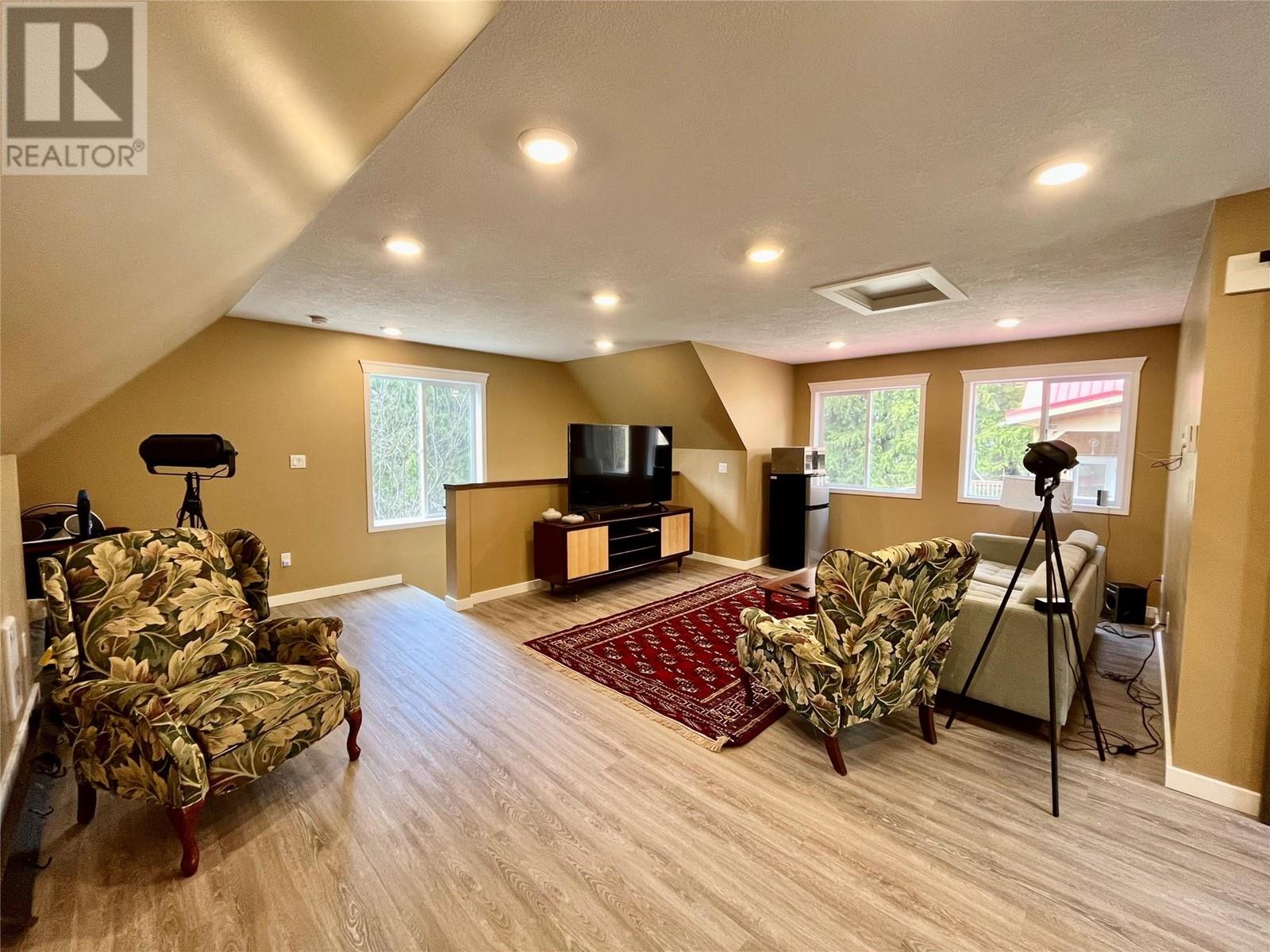 424 Bayview Road, Nakusp, British Columbia  V0G 1R1 - Photo 43 - 10341386