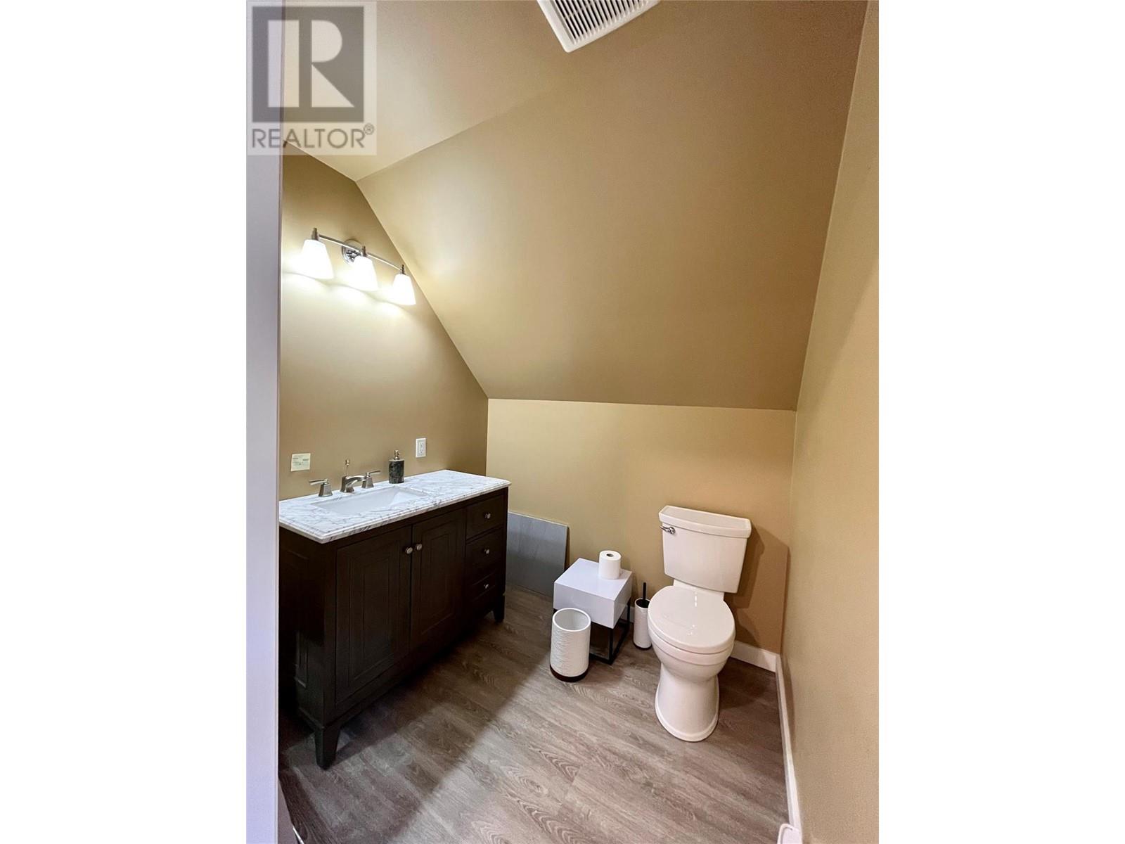 424 Bayview Road, Nakusp, British Columbia  V0G 1R1 - Photo 46 - 10341386