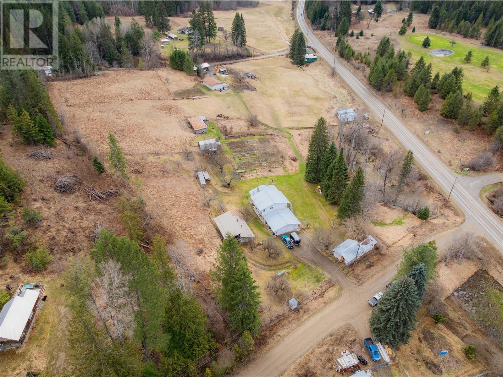 6943 Kanigan Road, Appledale, British Columbia  V0G 2J0 - Photo 11 - 10341853