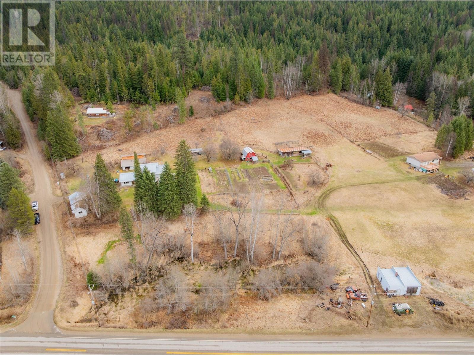 6943 Kanigan Road, Appledale, British Columbia  V0G 2J0 - Photo 15 - 10341853