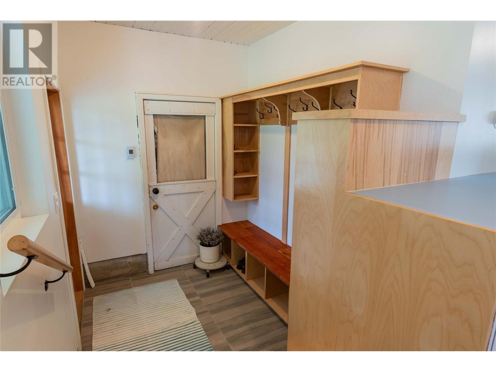 6943 Kanigan Road, Appledale, British Columbia  V0G 2J0 - Photo 24 - 10341853