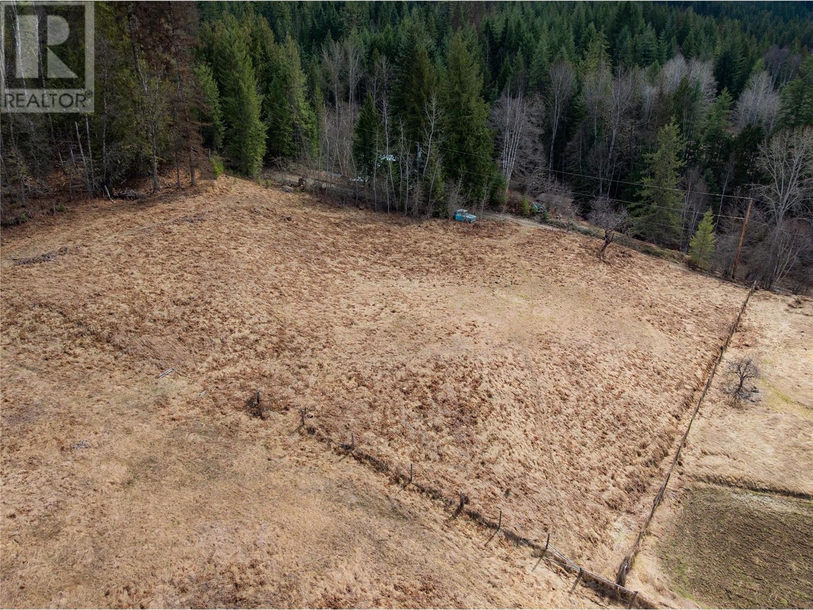 6943 Kanigan Road, Appledale, British Columbia  V0G 2J0 - Photo 3 - 10341853