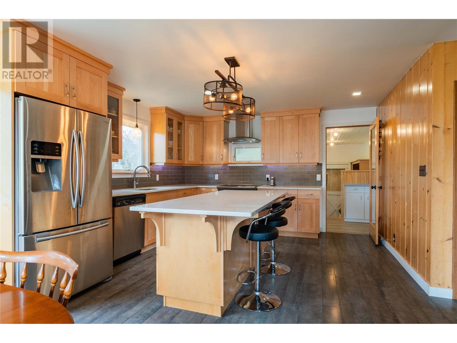 6943 Kanigan Road, Appledale, British Columbia  V0G 2J0 - Photo 31 - 10341853