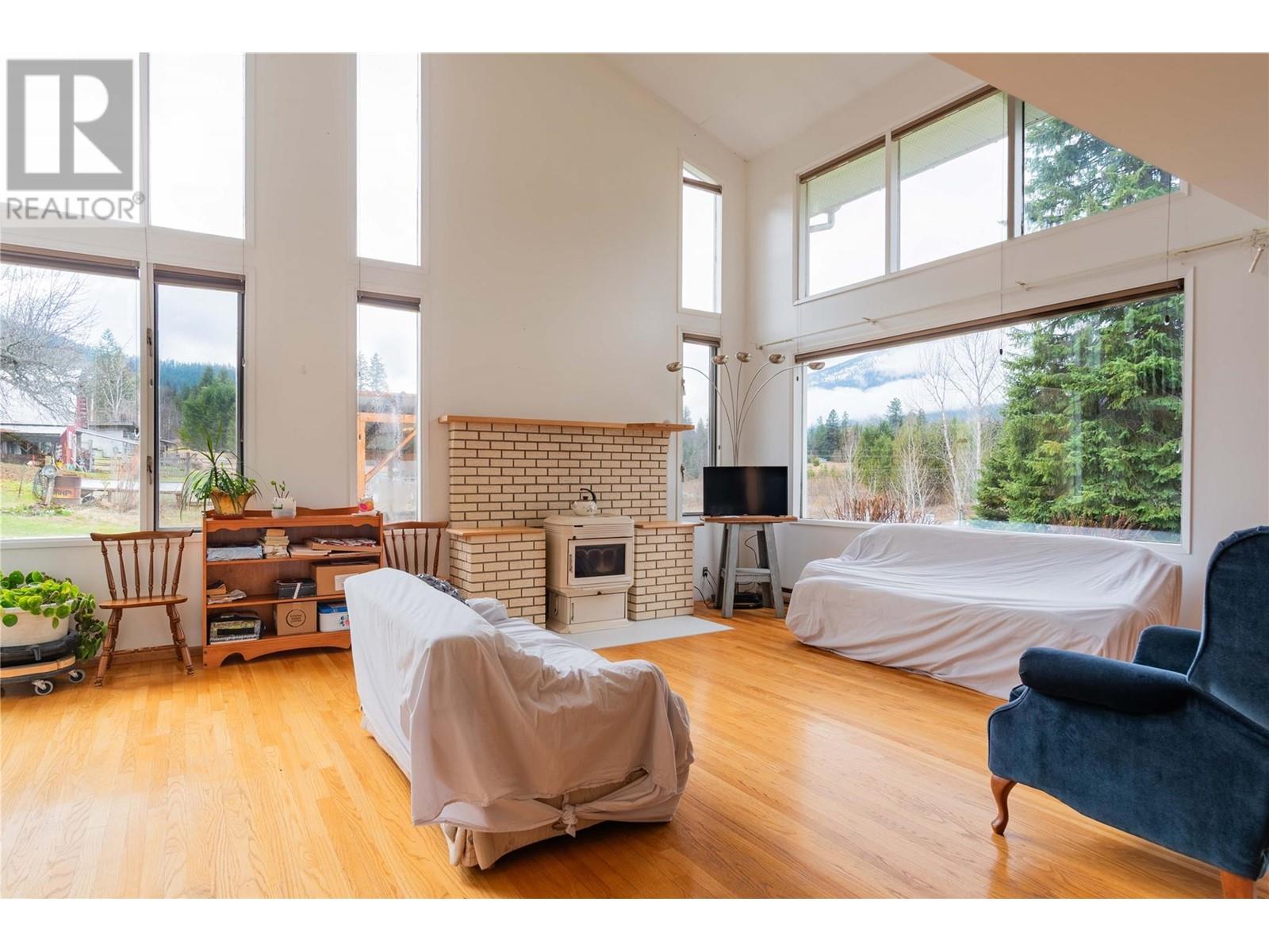 6943 Kanigan Road, Appledale, British Columbia  V0G 2J0 - Photo 40 - 10341853