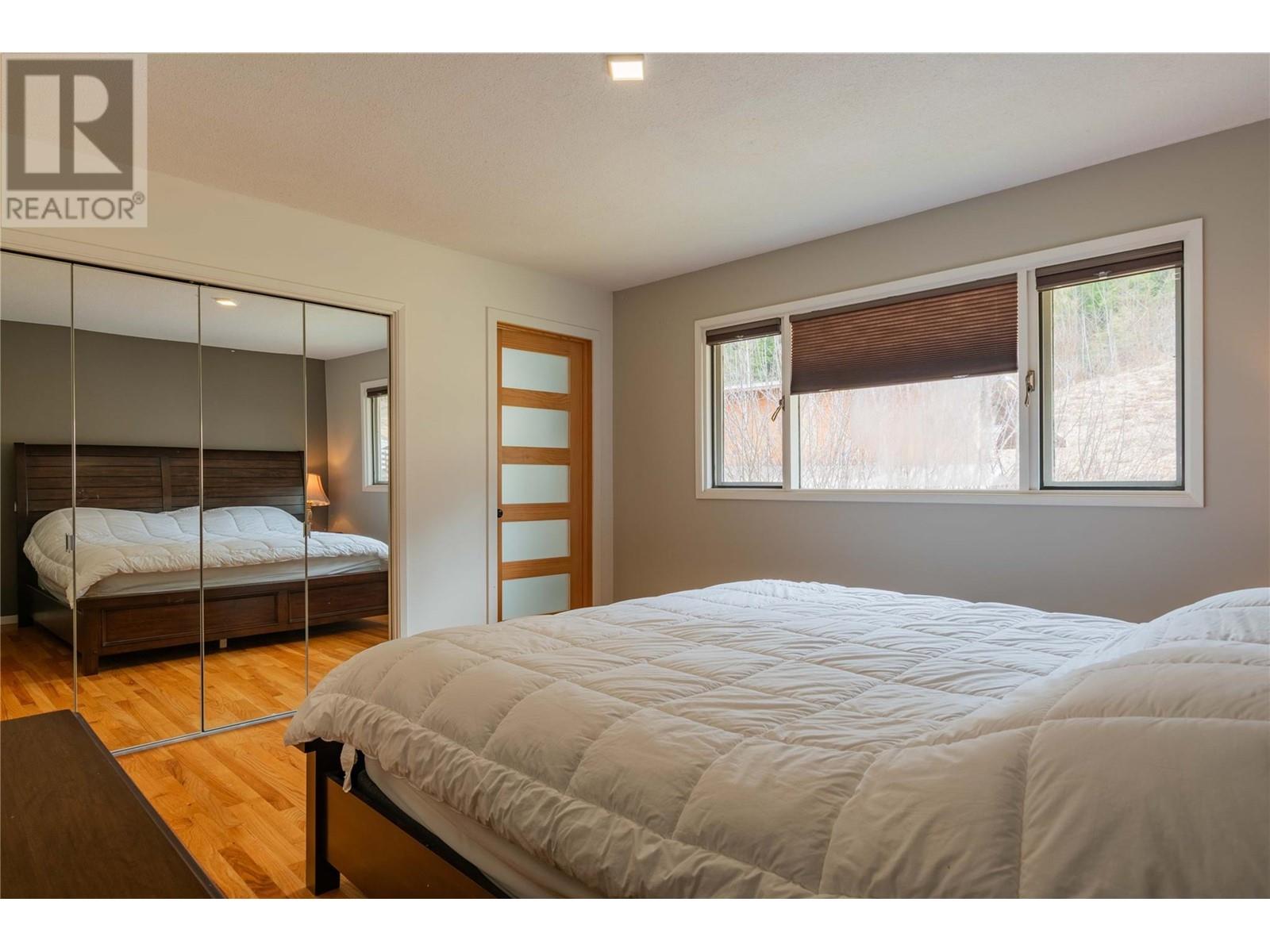 6943 Kanigan Road, Appledale, British Columbia  V0G 2J0 - Photo 52 - 10341853