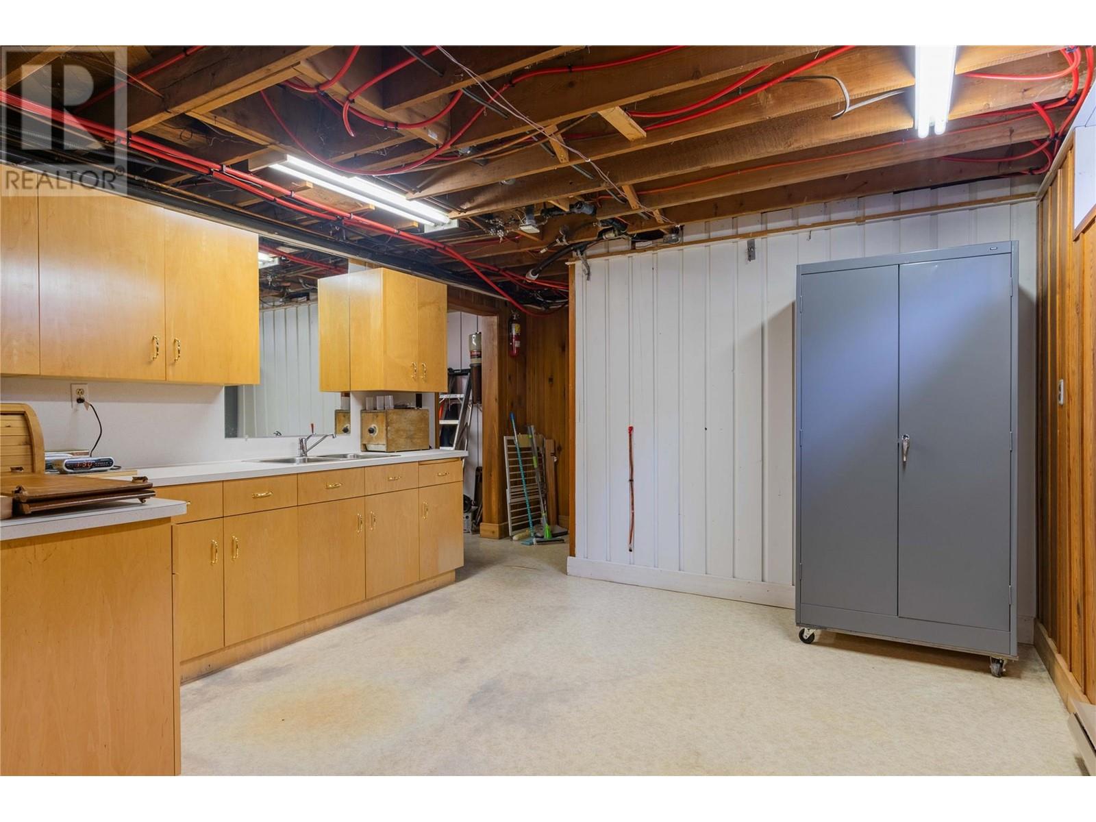 6943 Kanigan Road, Appledale, British Columbia  V0G 2J0 - Photo 61 - 10341853