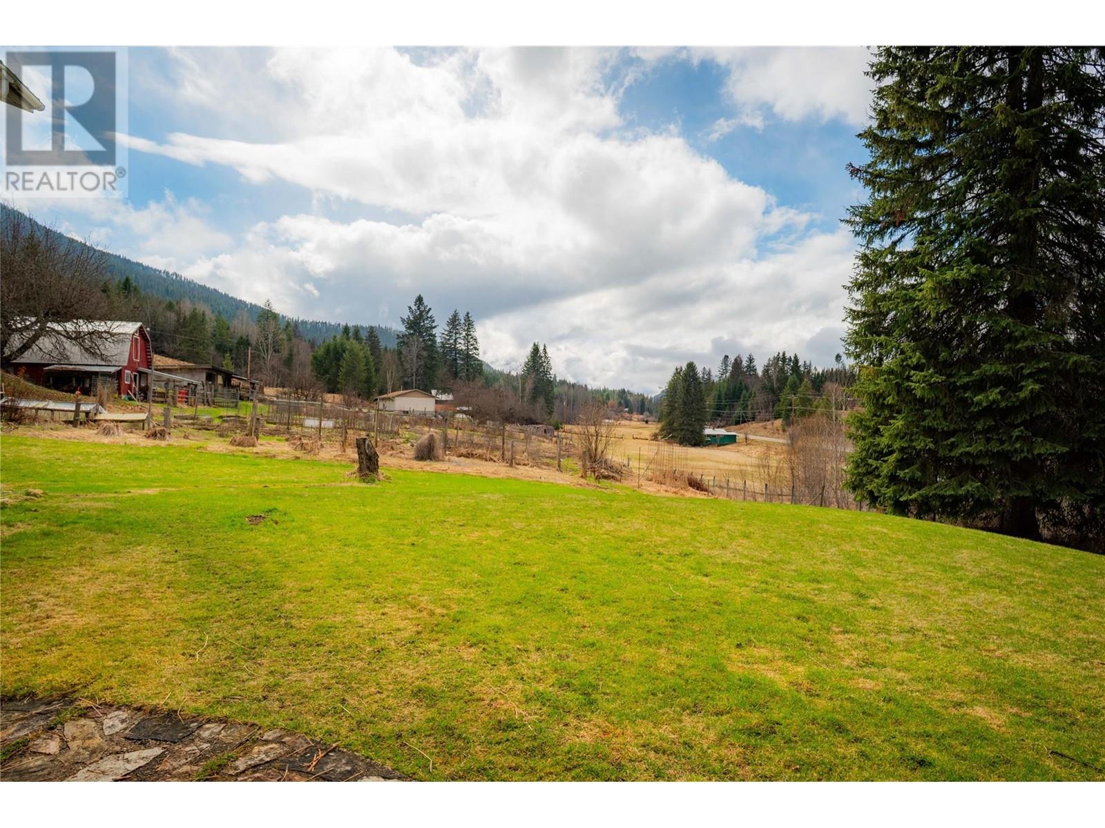 6943 Kanigan Road, Appledale, British Columbia  V0G 2J0 - Photo 75 - 10341853