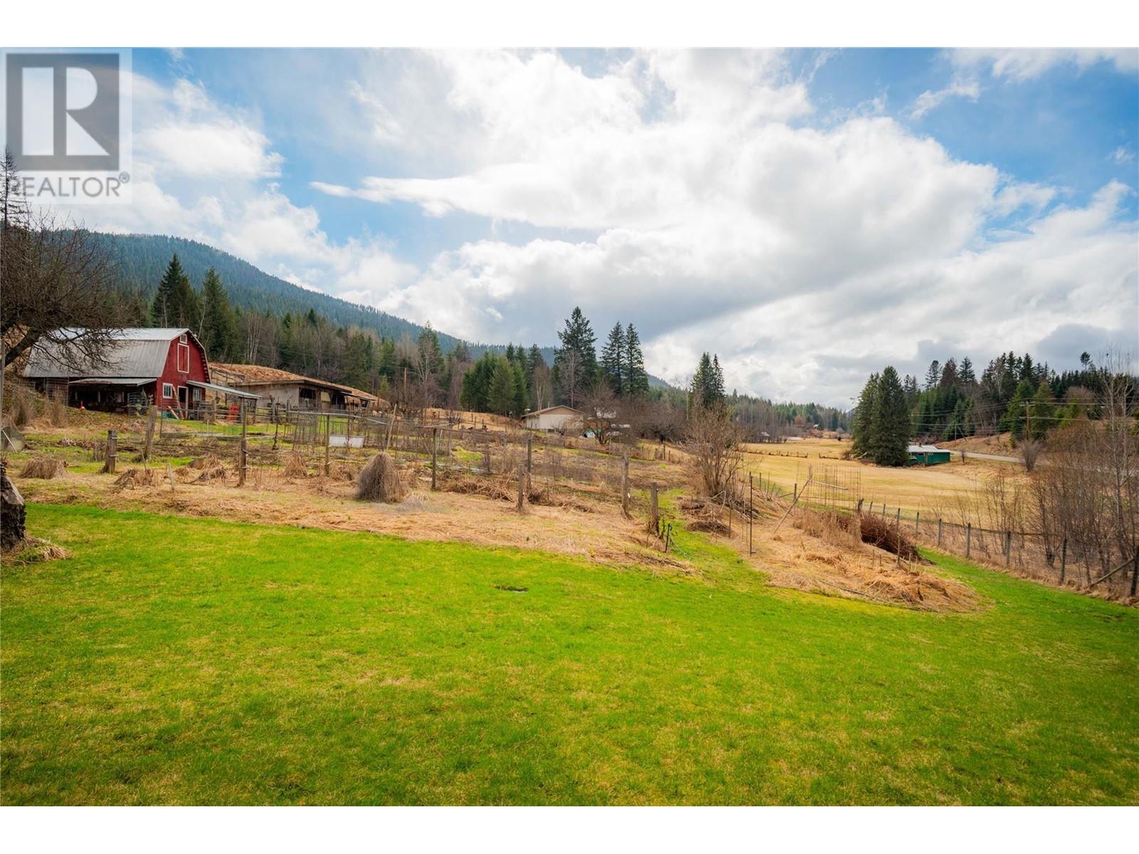 6943 Kanigan Road, Appledale, British Columbia  V0G 2J0 - Photo 76 - 10341853