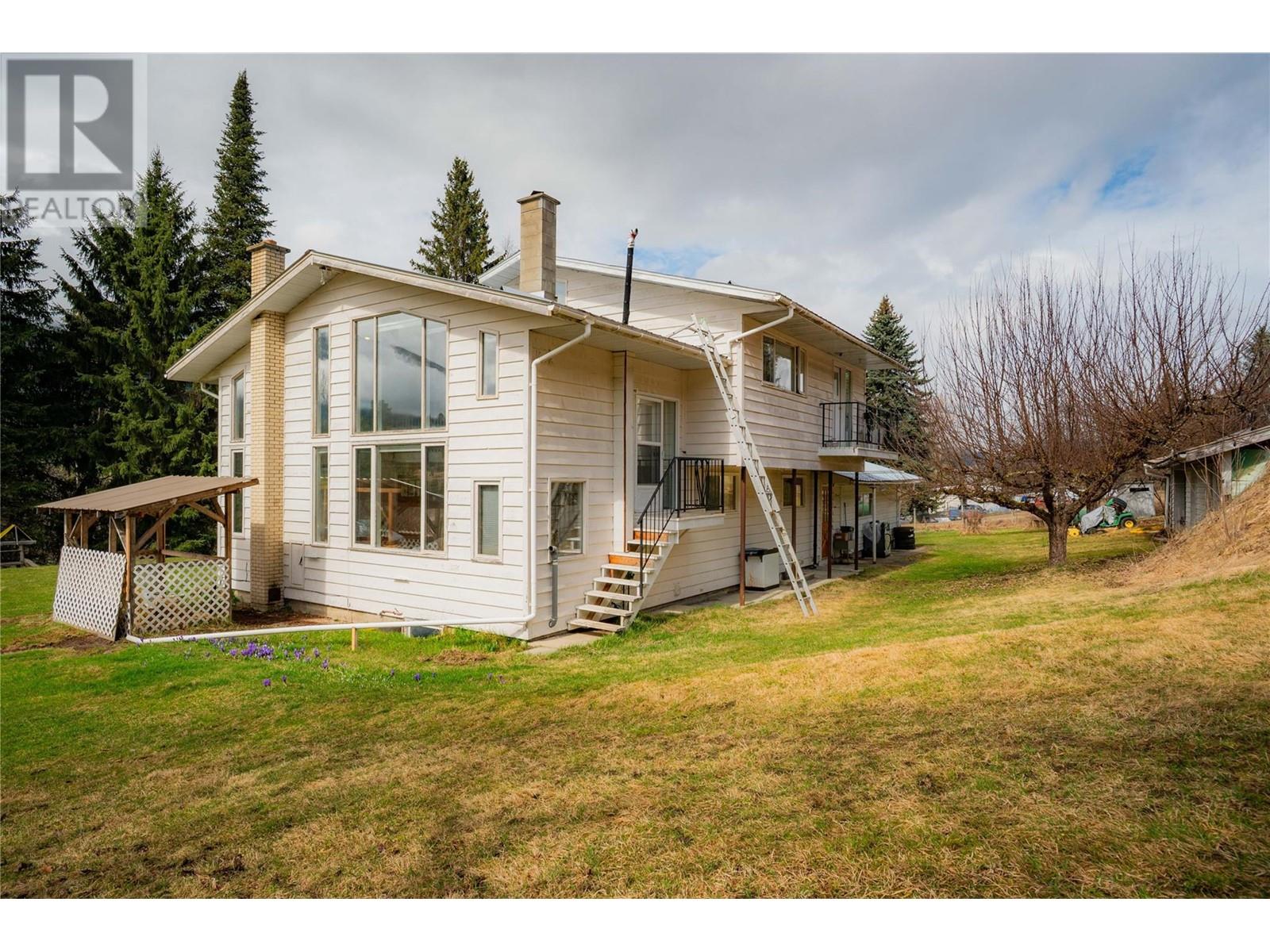 6943 Kanigan Road, Appledale, British Columbia  V0G 2J0 - Photo 80 - 10341853