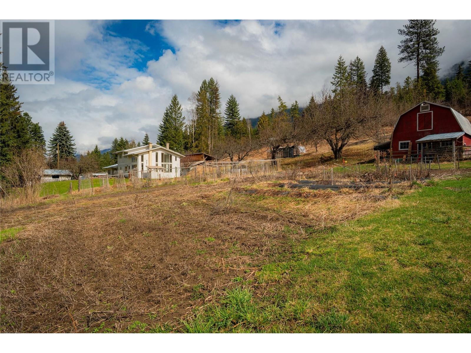 6943 Kanigan Road, Appledale, British Columbia  V0G 2J0 - Photo 93 - 10341853