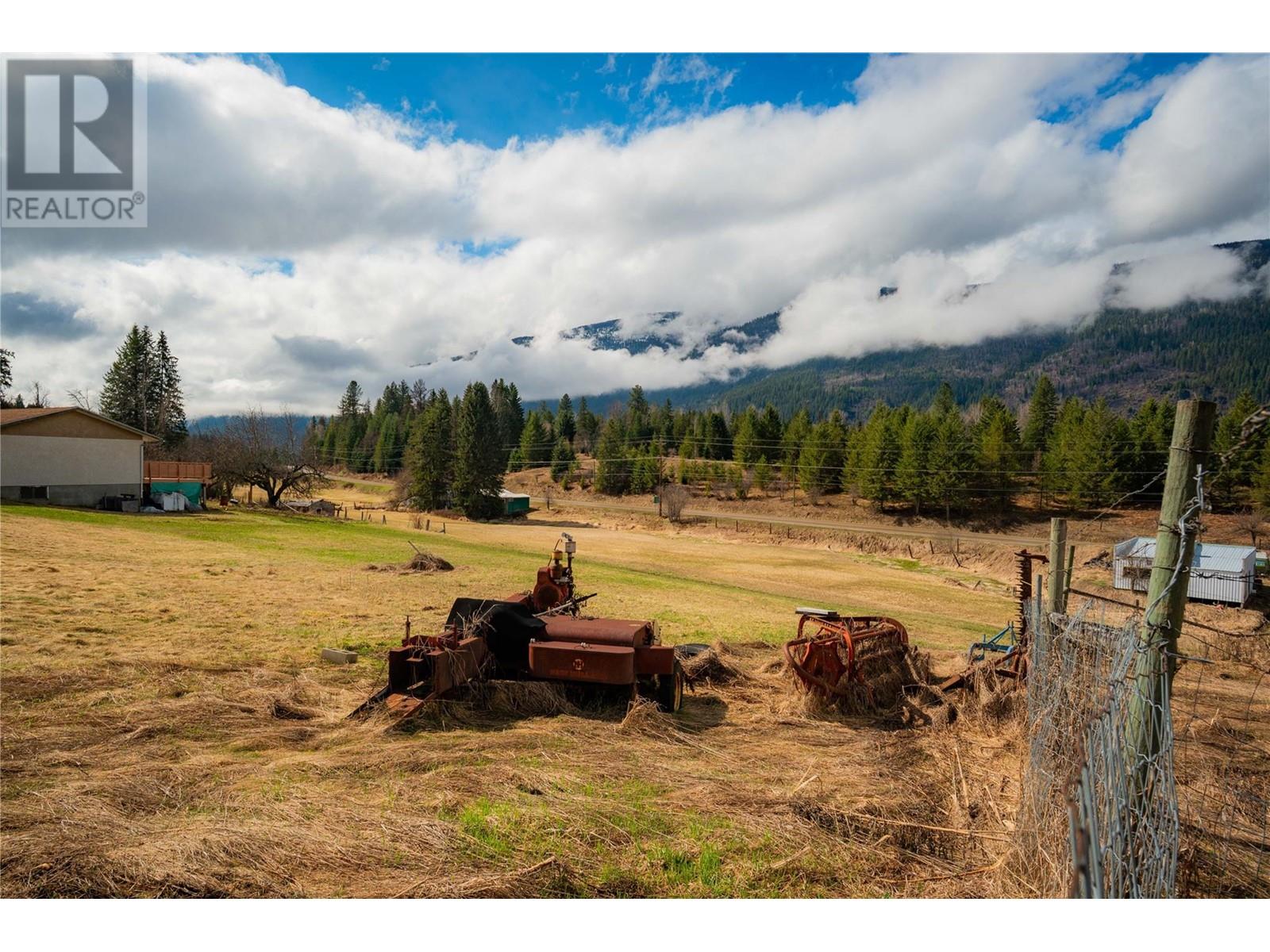 6943 Kanigan Road, Appledale, British Columbia  V0G 2J0 - Photo 97 - 10341853