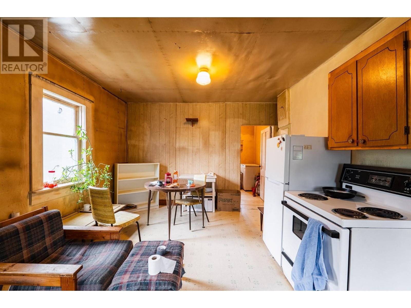 713 Arthur Street, Slocan, British Columbia  V0G 2C0 - Photo 27 - 10341877