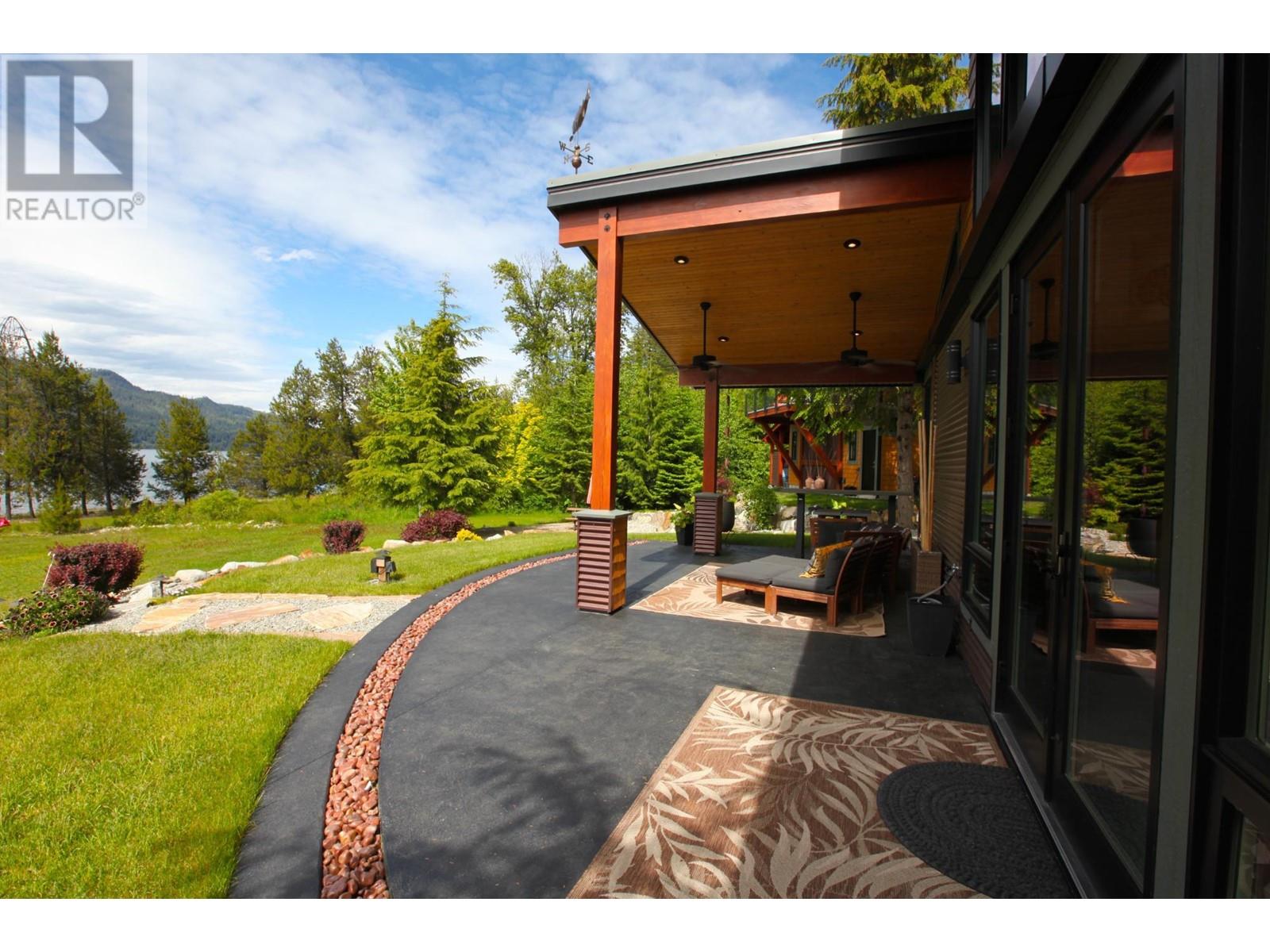 179 Kootenay Lake Road, Procter, British Columbia  V0G 1V0 - Photo 14 - 10341265