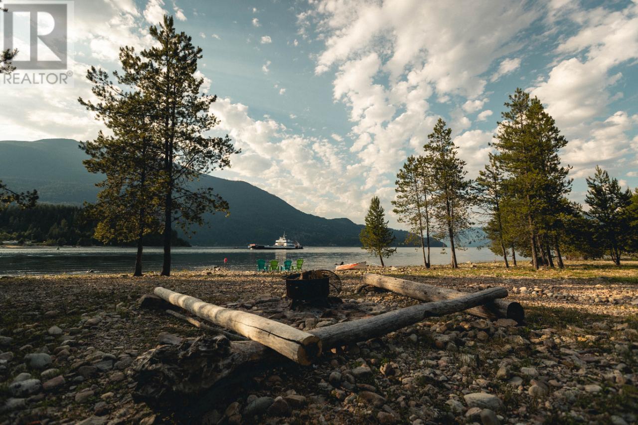 179 Kootenay Lake Road, Procter, British Columbia  V0G 1V0 - Photo 18 - 10341265