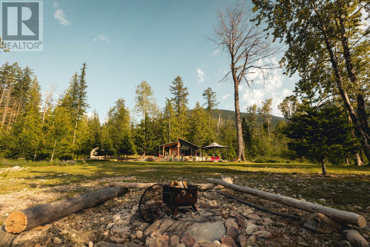 179 Kootenay Lake Road, Procter, British Columbia  V0G 1V0 - Photo 21 - 10341265