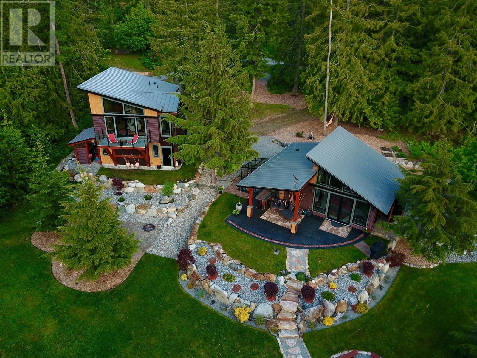 179 Kootenay Lake Road, Procter, British Columbia  V0G 1V0 - Photo 4 - 10341265
