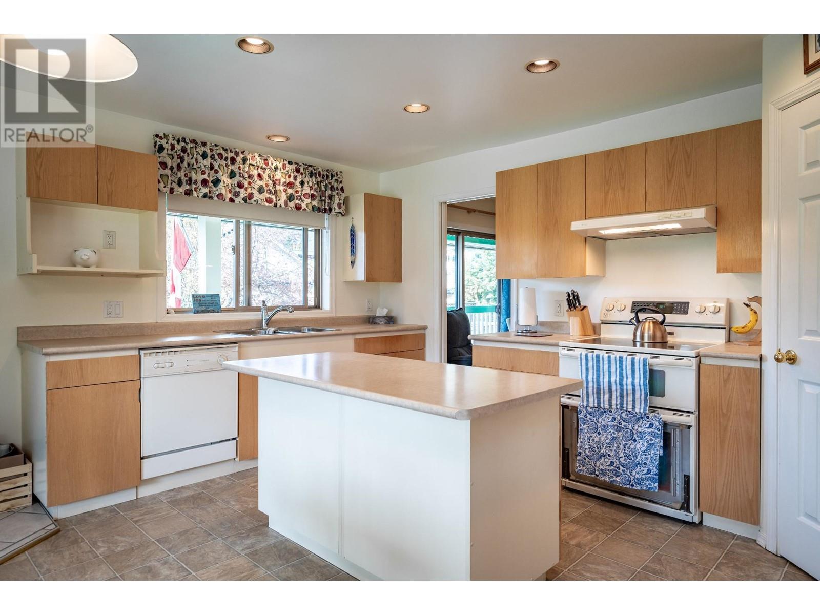 403 8th  S Street, Kaslo, British Columbia  V0G 1M0 - Photo 23 - 10342157