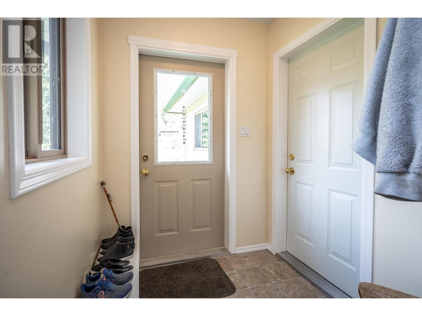403 8th  S Street, Kaslo, British Columbia  V0G 1M0 - Photo 39 - 10342157
