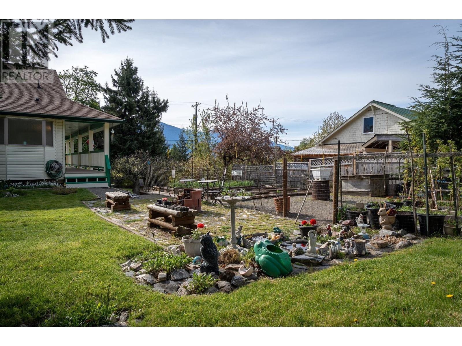 403 8th  S Street, Kaslo, British Columbia  V0G 1M0 - Photo 52 - 10342157