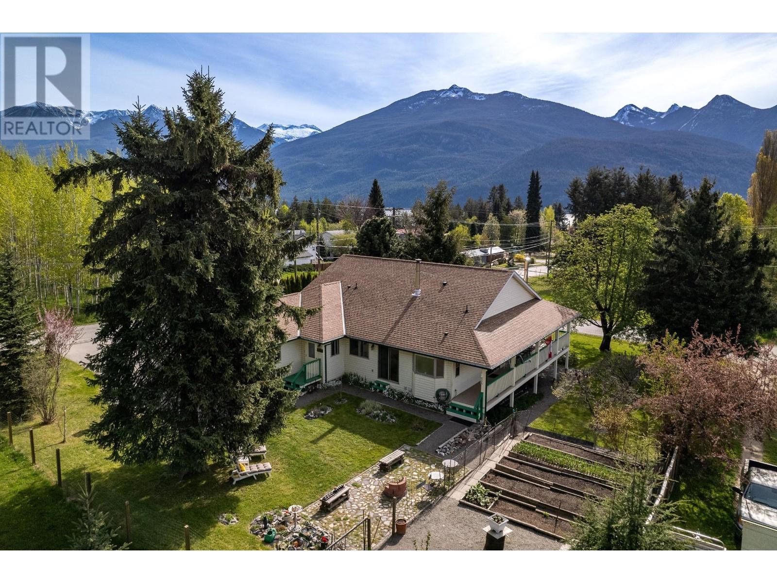 403 8th  S Street, Kaslo, British Columbia  V0G 1M0 - Photo 7 - 10342157