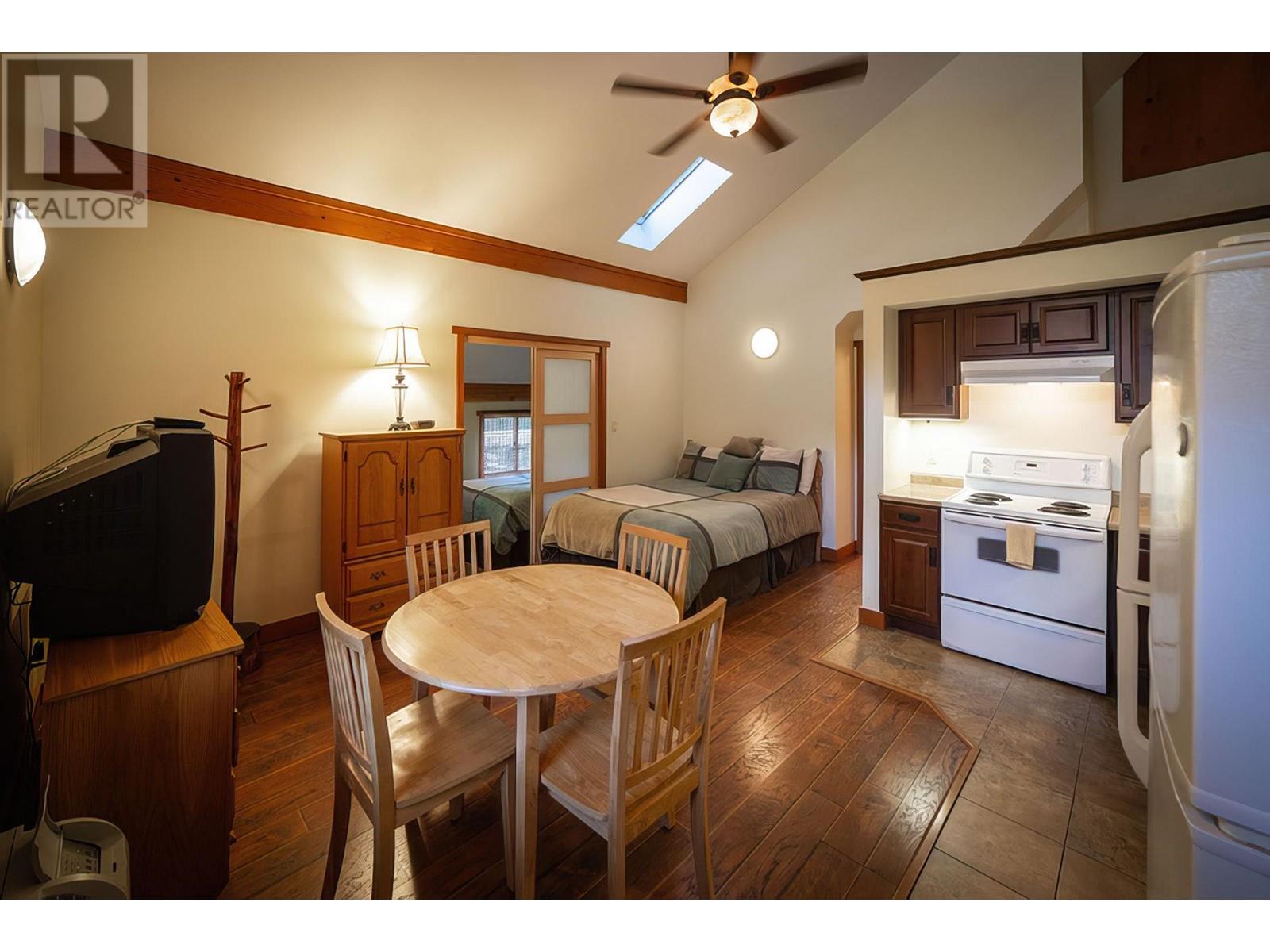 7924 Balfour Wharf Road, Balfour, British Columbia  V0G 1C0 - Photo 35 - 10342200