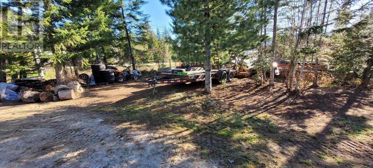730 Heyland Road, Balfour, British Columbia  V0G 1C0 - Photo 4 - 10342339